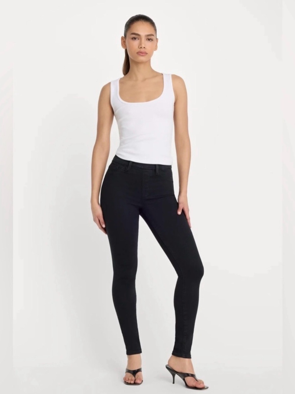 Good American - Black Skinny Pull On Jeans — High-Rise Stretch - Small